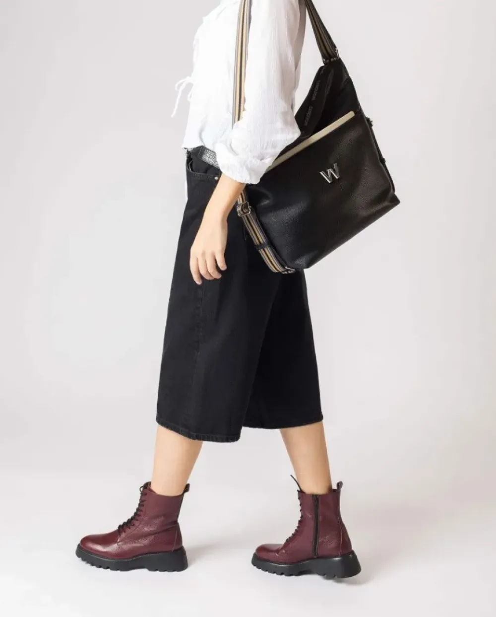 Wonders Bolso Amatista Bicolor Negro^ Grandes