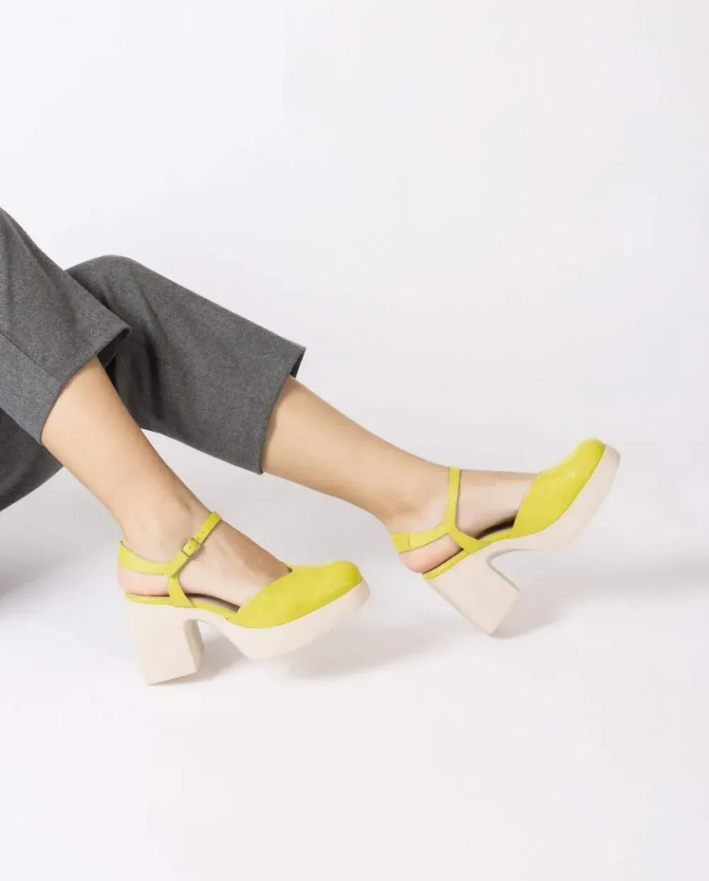 Wonders Mercedita Juana Luminiscente^ Tacones