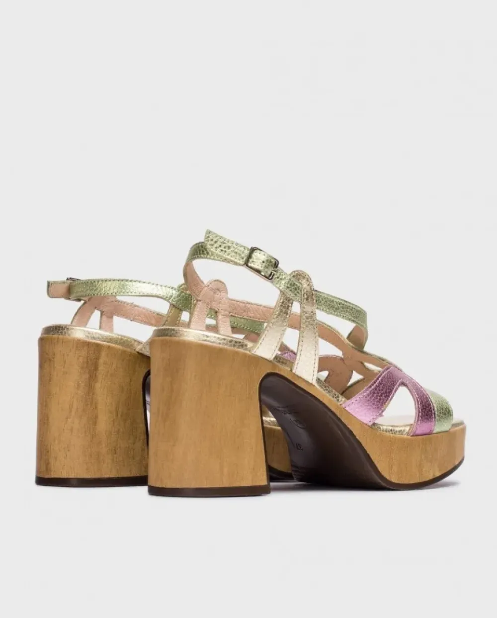 Wonders Sandalia Violeta Laminado^ Tacones