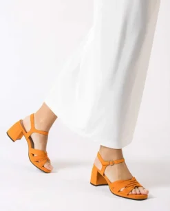 Wonders Sandalias De Tacon Gisela Naranja^ Tacones