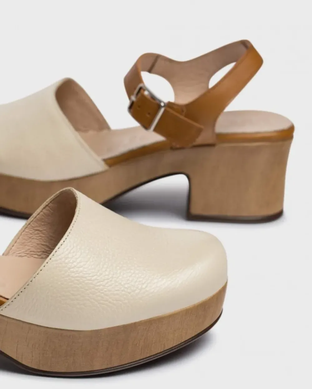 Wonders Zueco Amsterdam Crema^ Plataformas